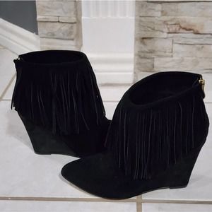 Chinese Laundry Arctic Fringed Ankle‎ Boots Wedges black Suede women's size 10